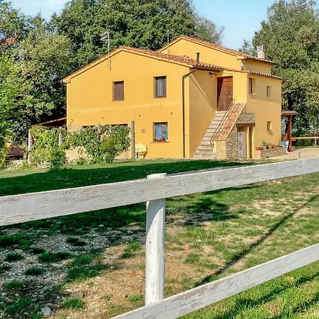Awesome Home In Citta Di Castello チッタ・ディ・カステッロ